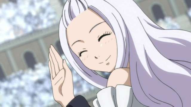 Mirajane Strauss Waving And Smiling